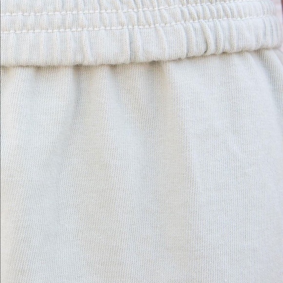 (SOLD) Rosa Sweatshorts - Picture 4 of 4